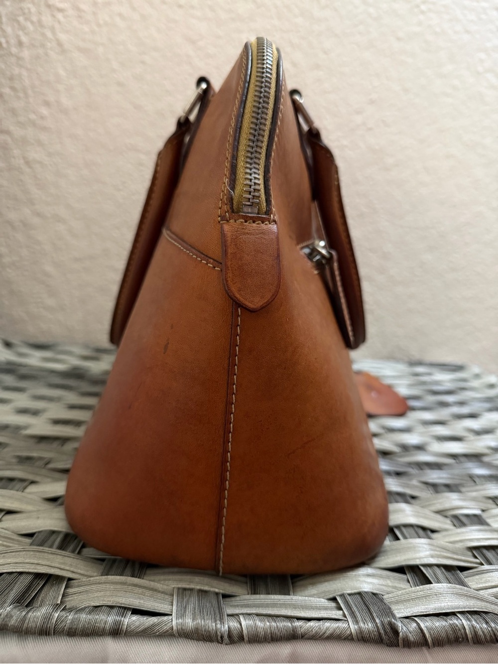 Vintage Dooney & Bourke Brown Alto Leather Zip Zip Dome Satchel Cognac - Picture 8 of 16